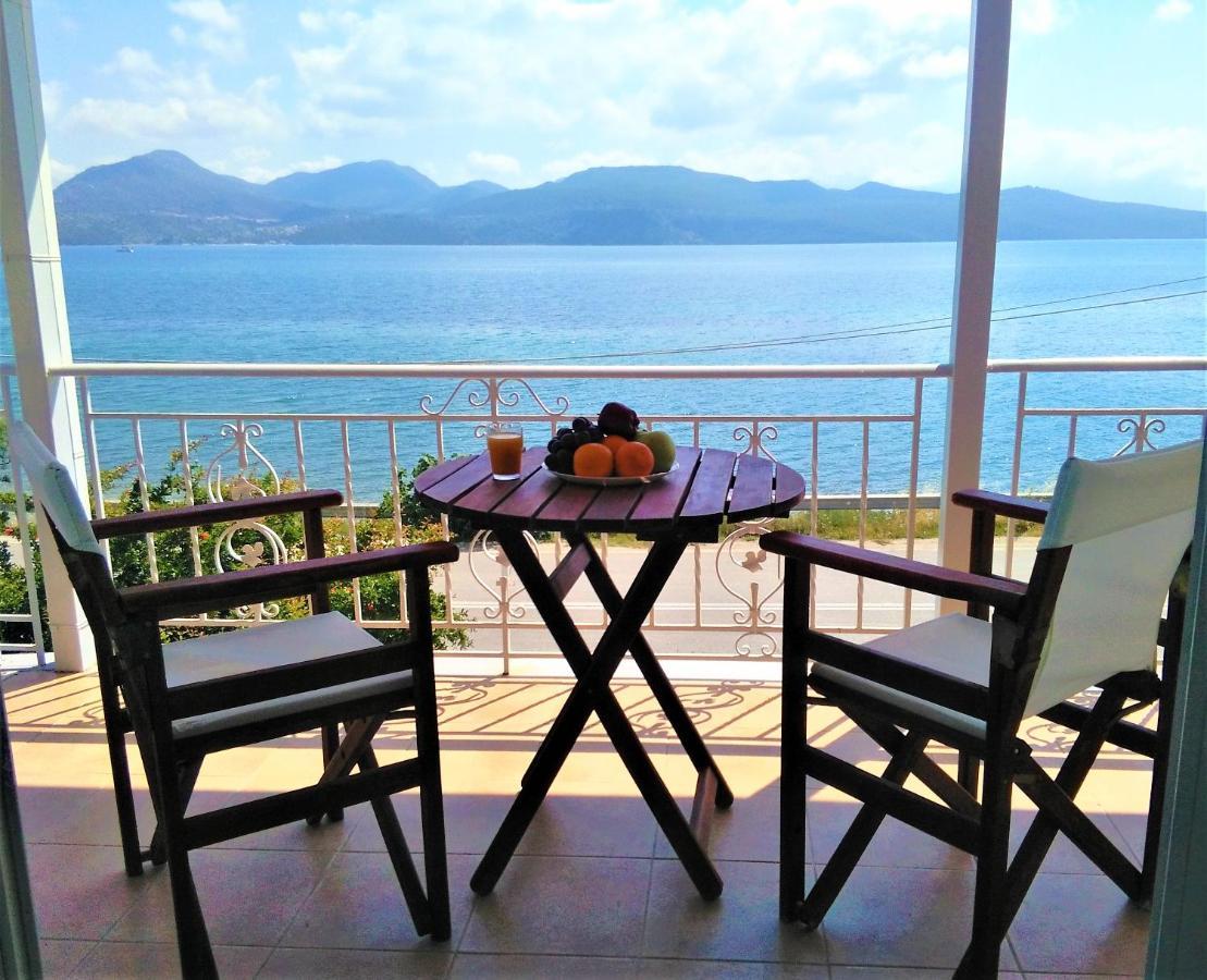 Irini Seaside Studios Nikiana Esterno foto